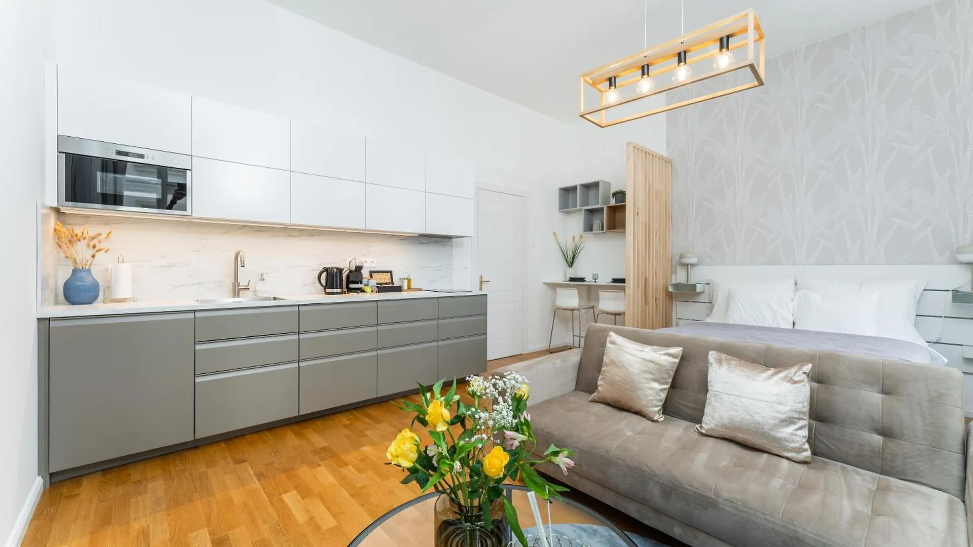 Anytime Holiday- Muzeum Apartments Prague